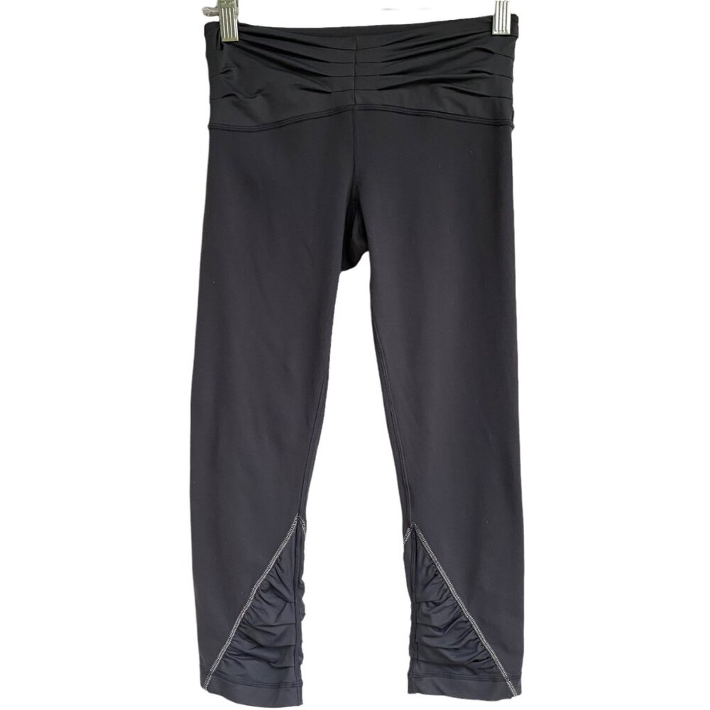 Lululemon Embrace Crop Capri Legging Womens size 4 Gray Ruched Pin Tuck Athletic